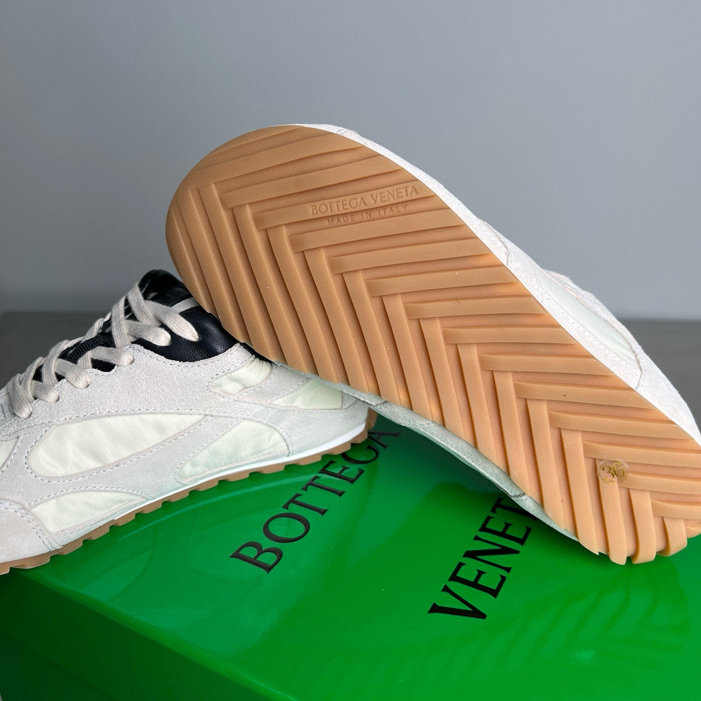 BV Sneakers