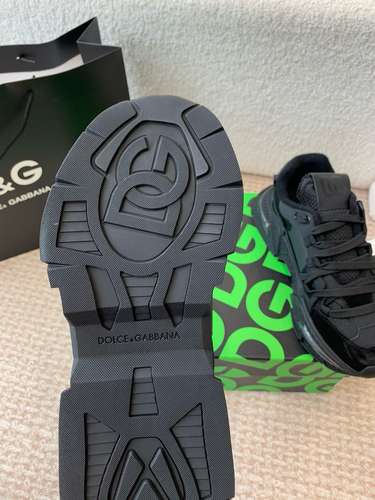 DG Sneakers