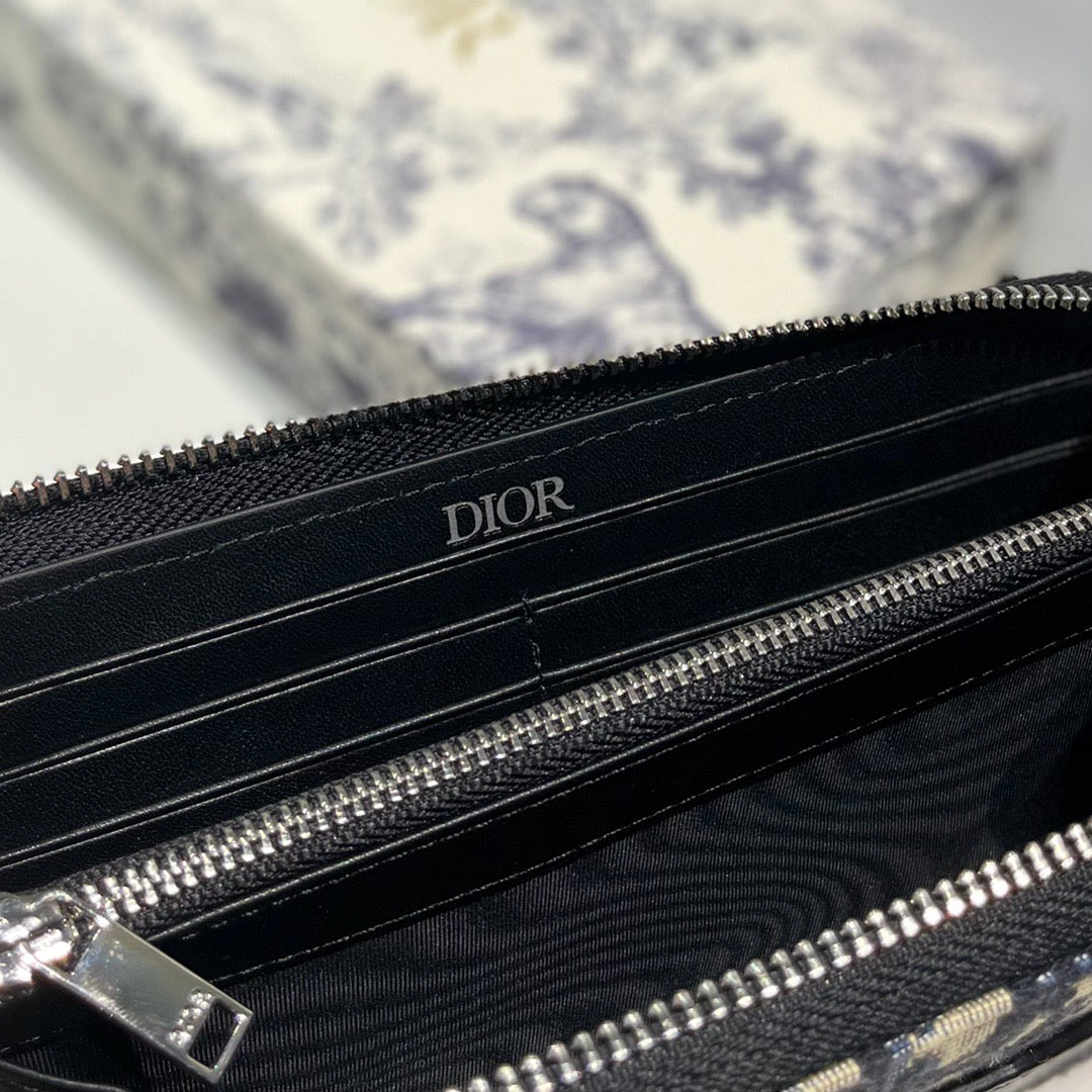 Dior Wallet