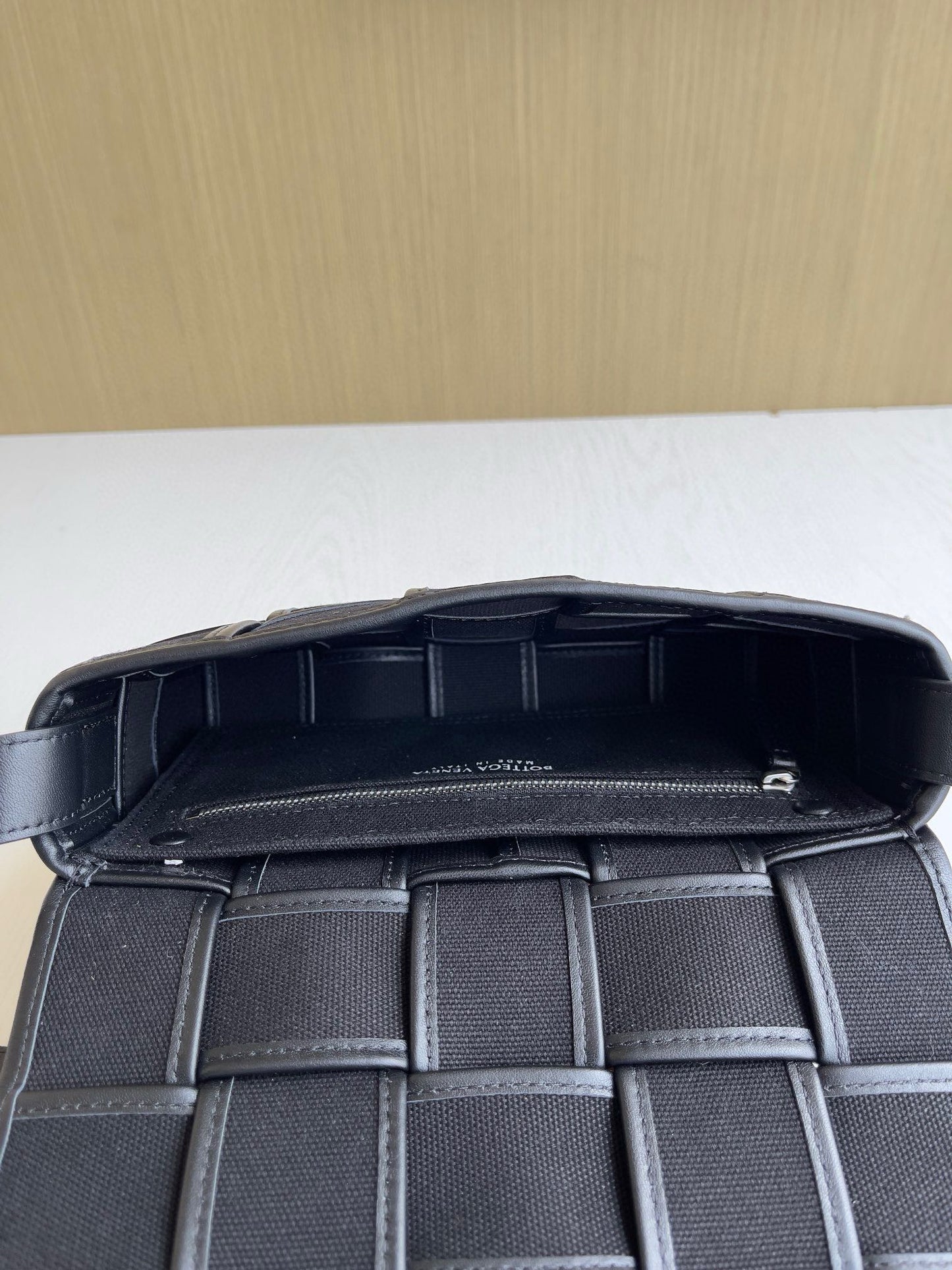 BV Intrecciato Cassette Shoulder Bag