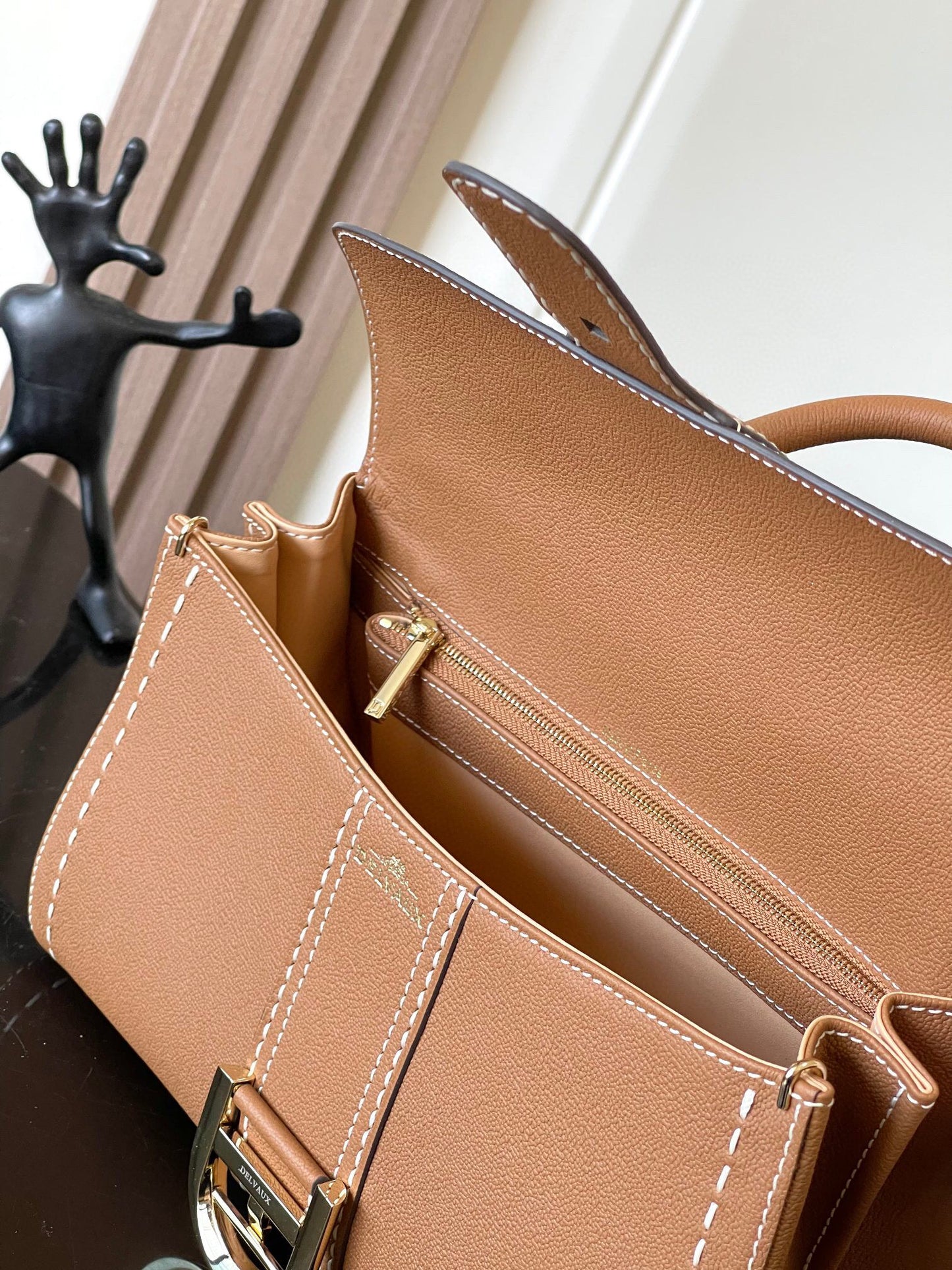 Delvaux Le Brilliant