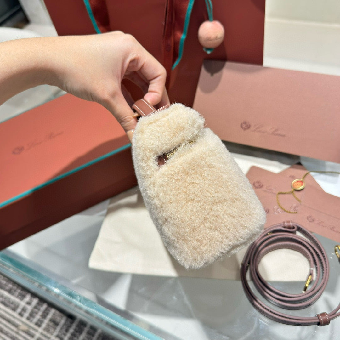 Loro Piana 19 Case Bag