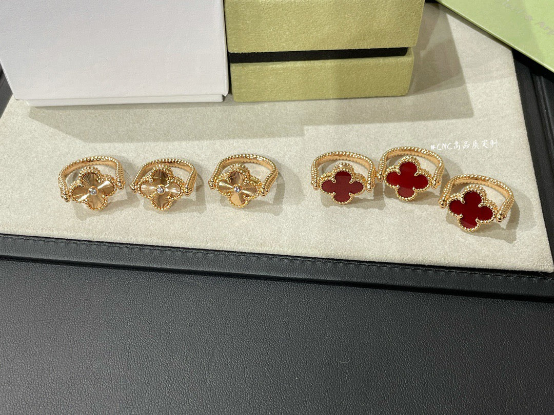 Van Cleef & Arpels Ring