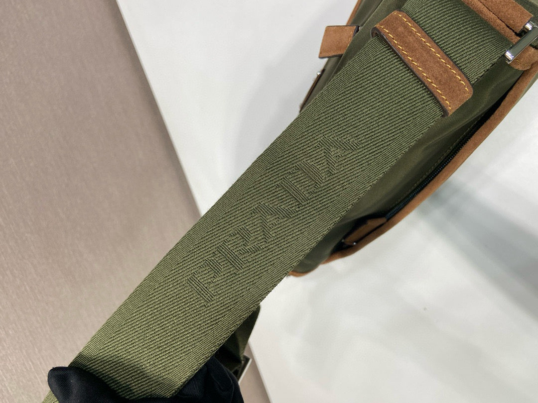 Prada Messenger Bag 20x19x10CM