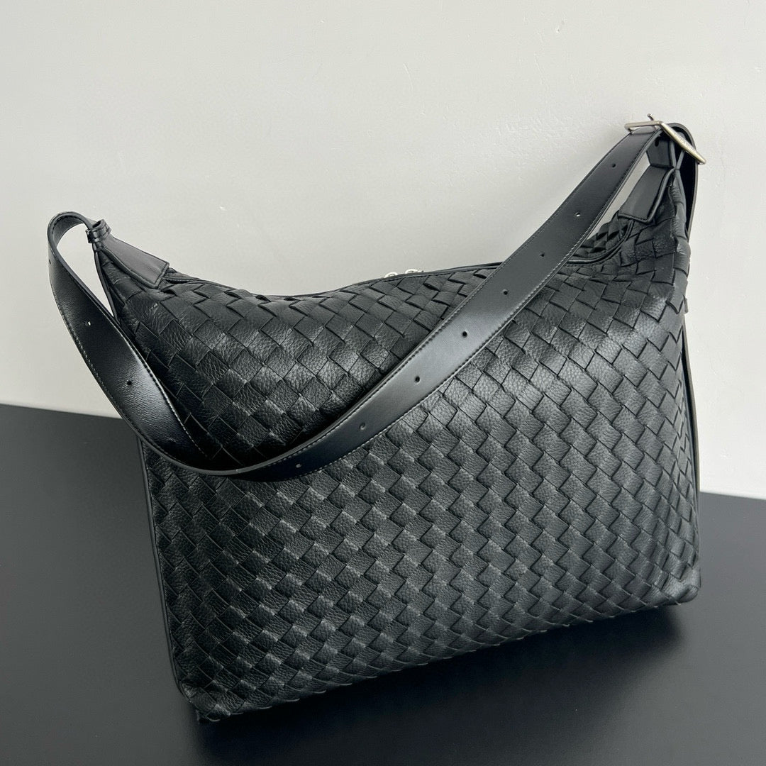 BV Hobo Bag 44x33x9CM