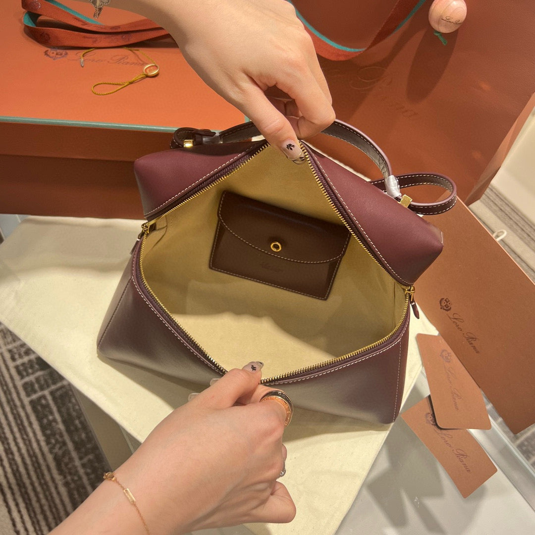 Loro Piana Extra Bag 27