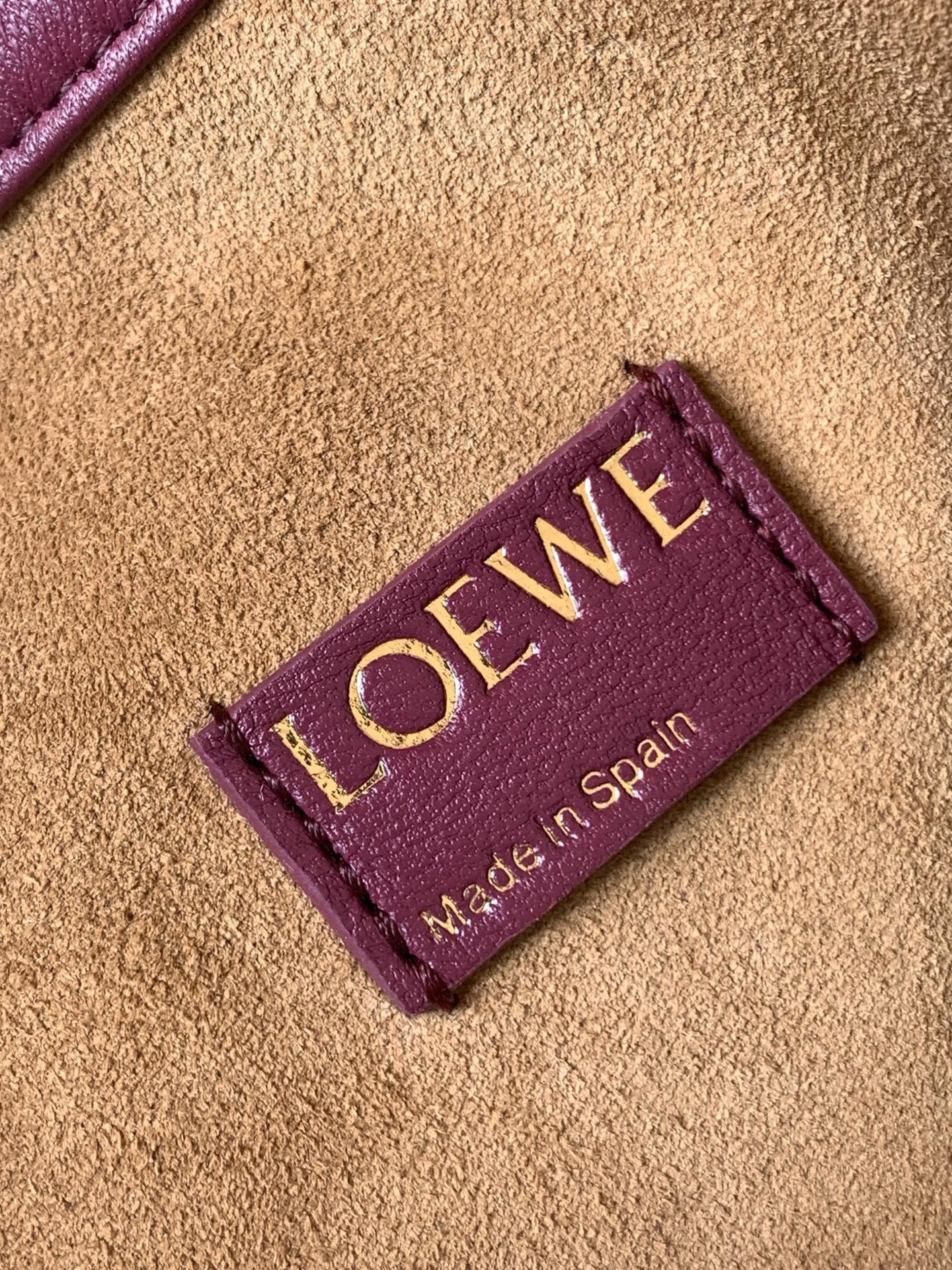 Loewe Flamenco