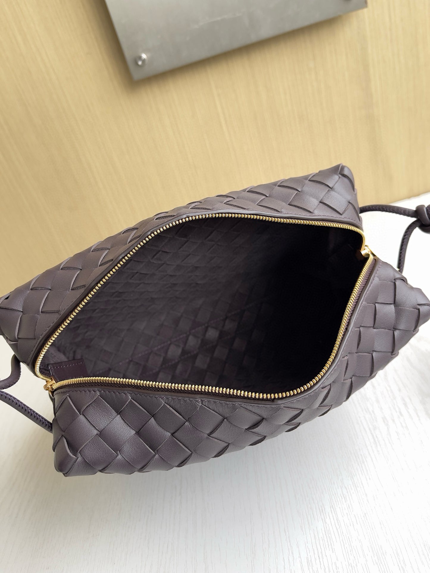 BV Intrecciato Loop Camera Bag