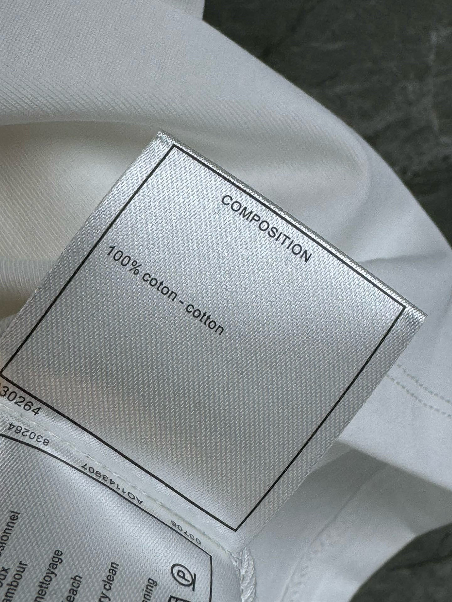Chanel T-Shirt
