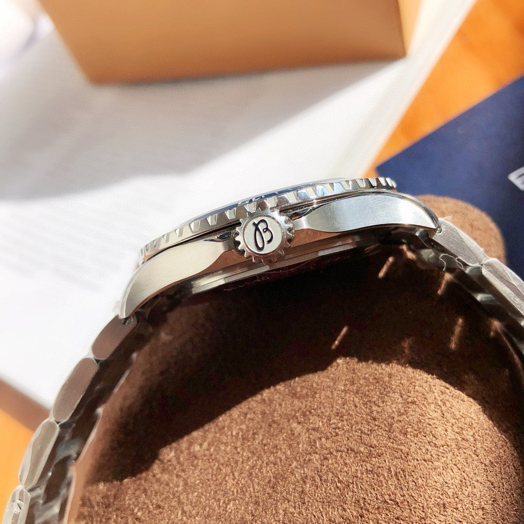 Breitling Superocean Automatic 42mm