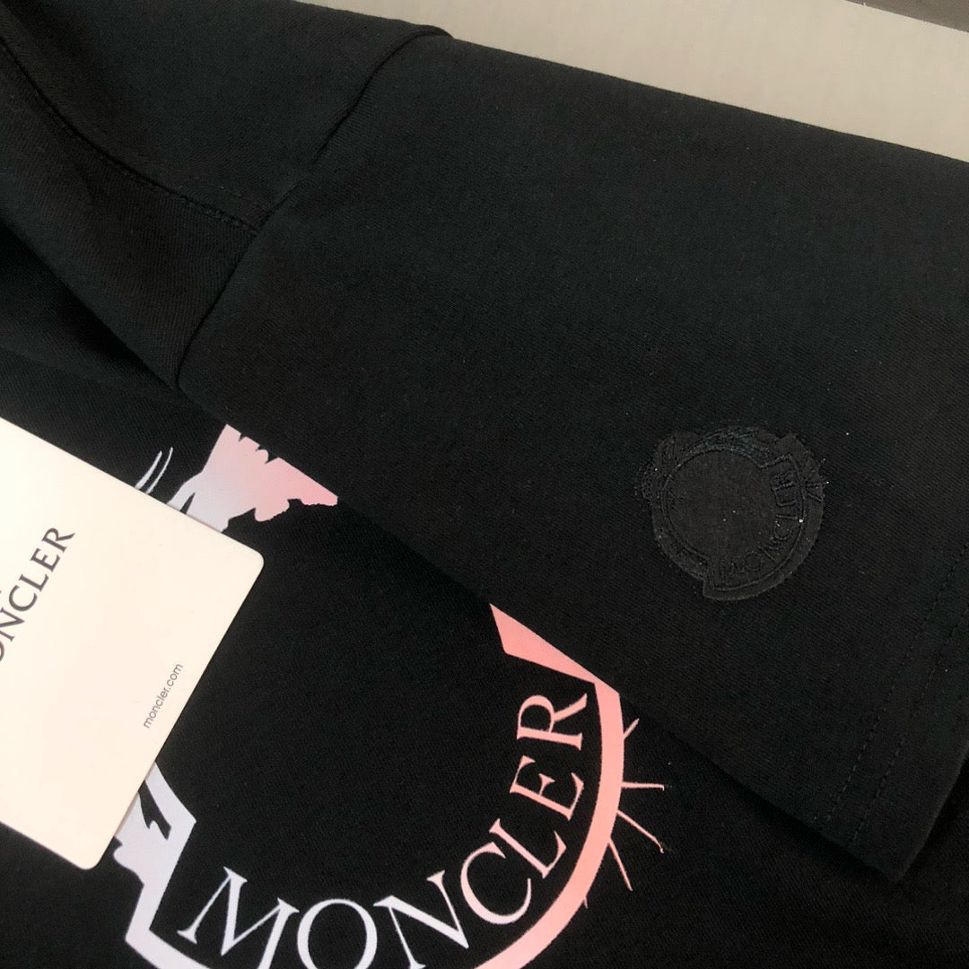 Moncler T-shirt