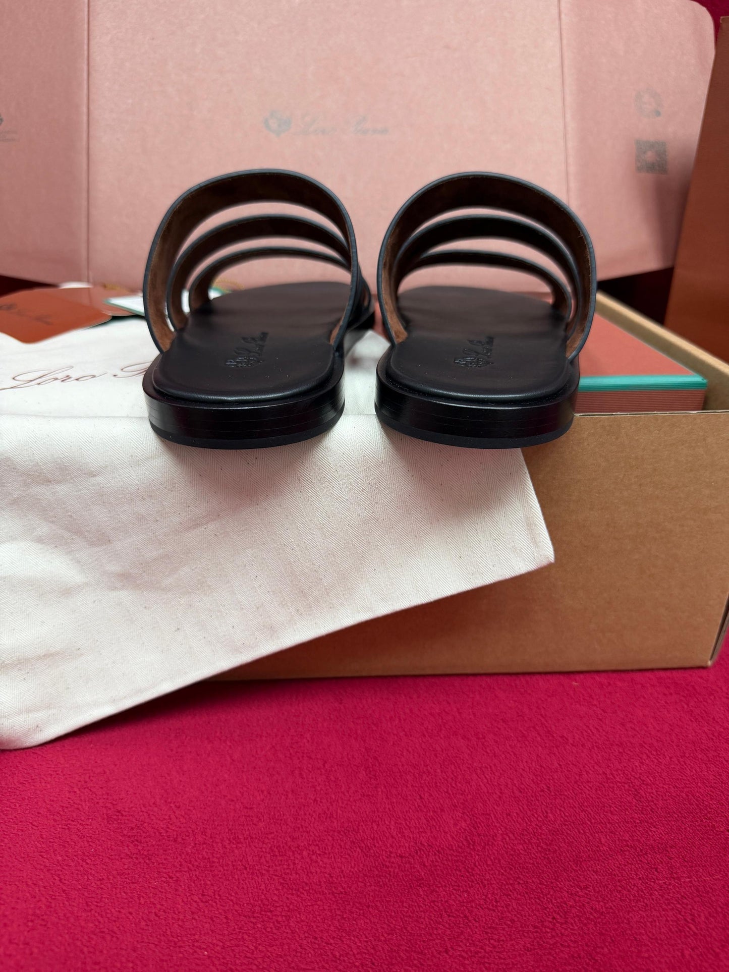 LP Sandals