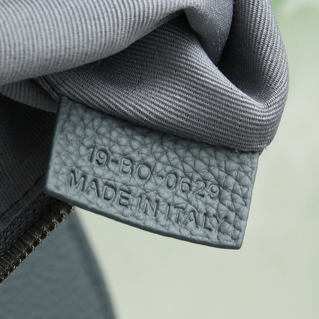 Dior Gravity Saddle Bag