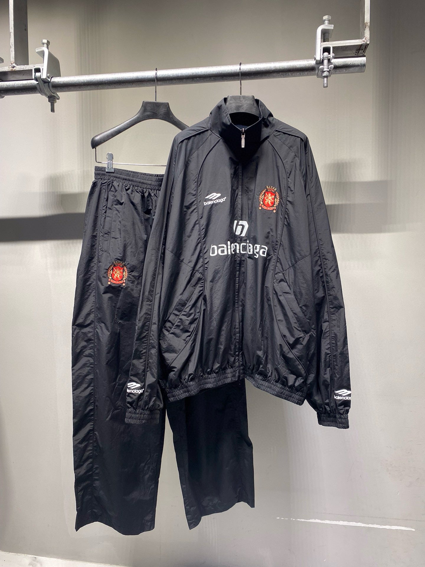 BLCG Windbreaker