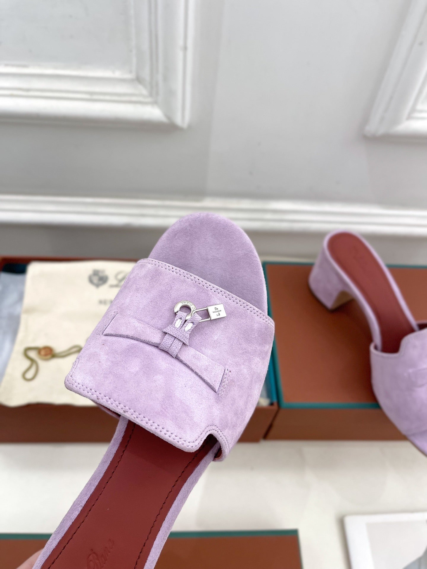 LP Sandals