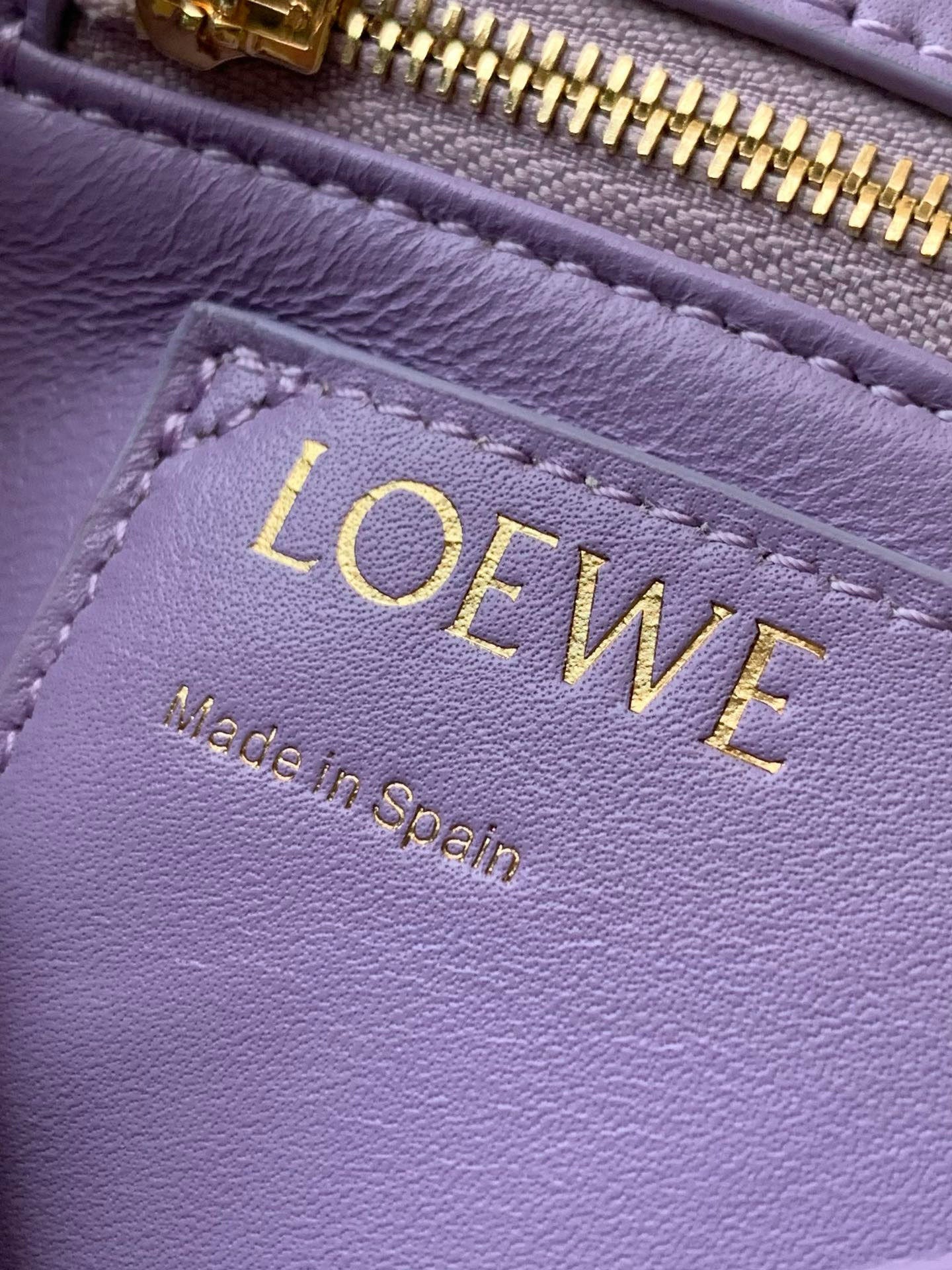 Loewe Goya Puffer