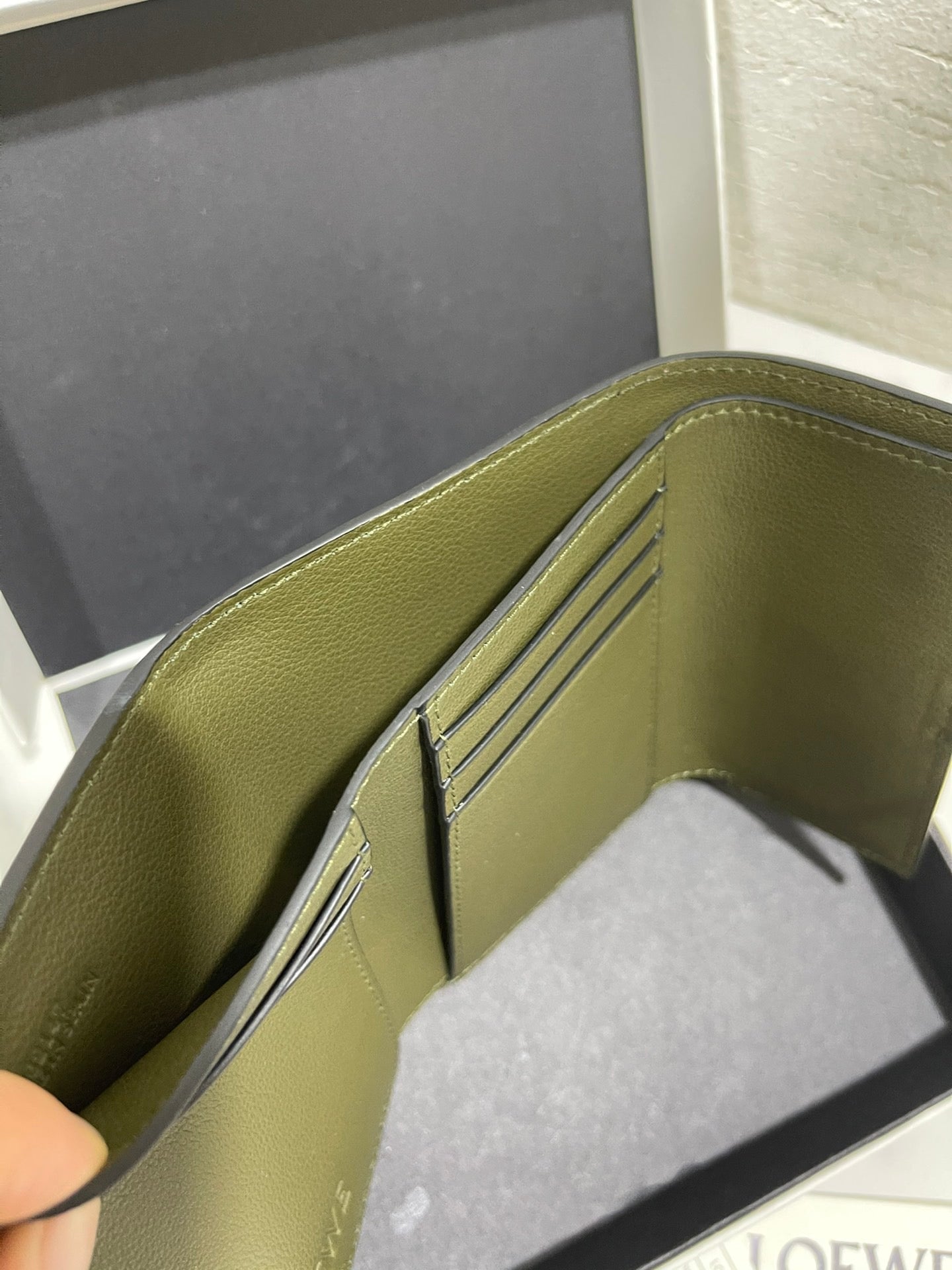 Loewe Wallet