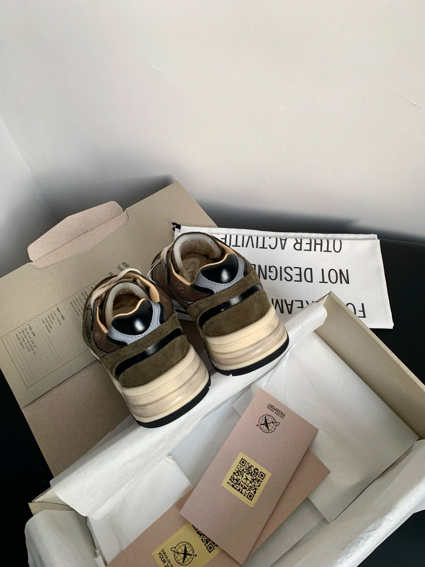 Golden Goose Sneaker