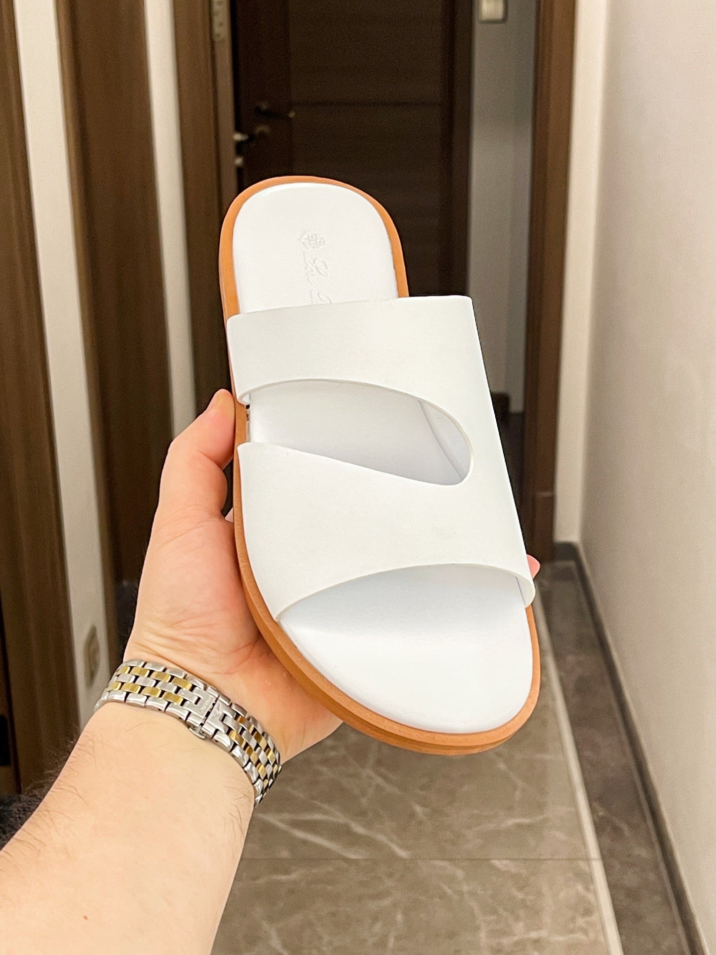 LP Sandals
