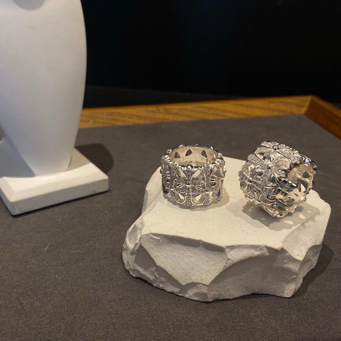 Anillo Corazones Cromados