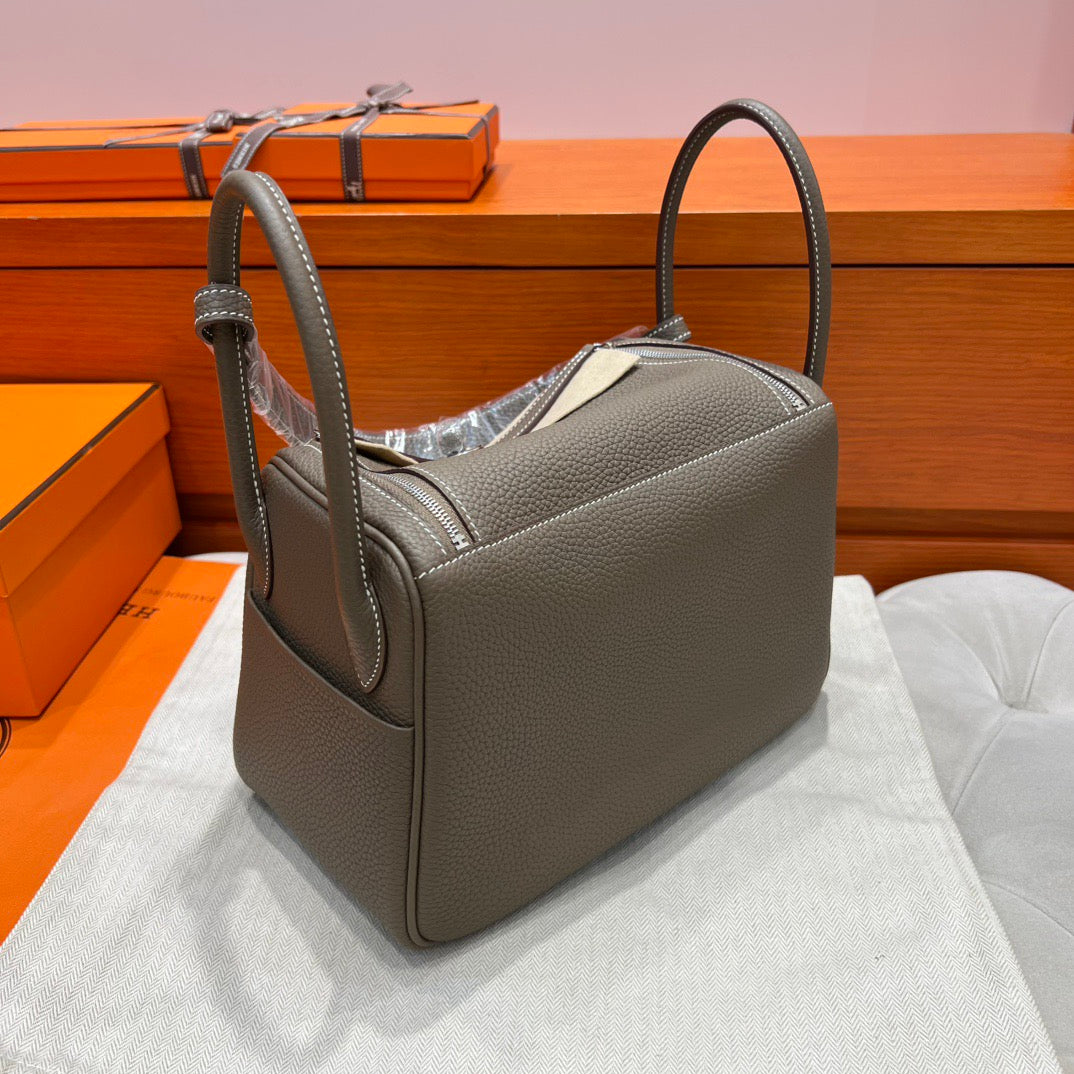 Hermes Lindy 26