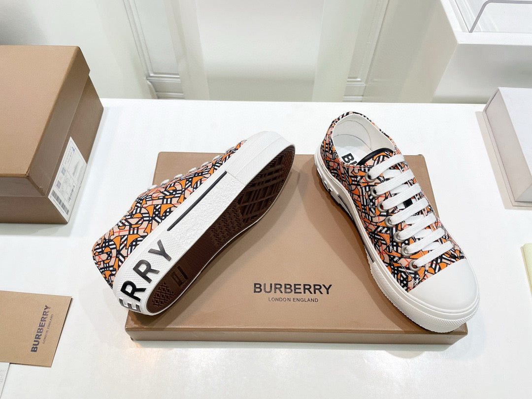 Burberry Sneakers