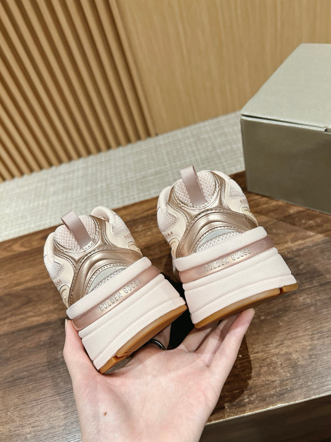 Golden Goose Sneaker