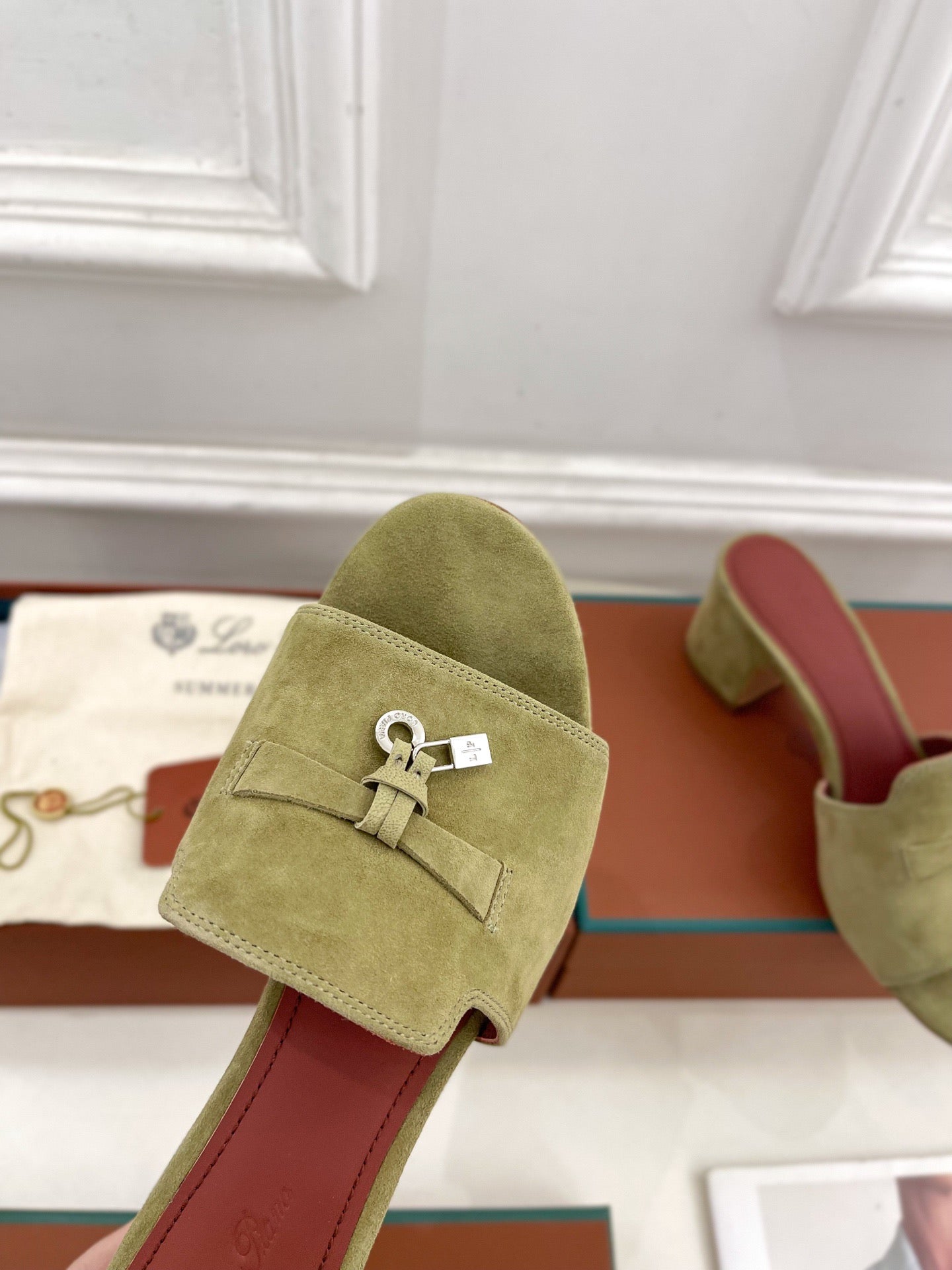 LP Sandals