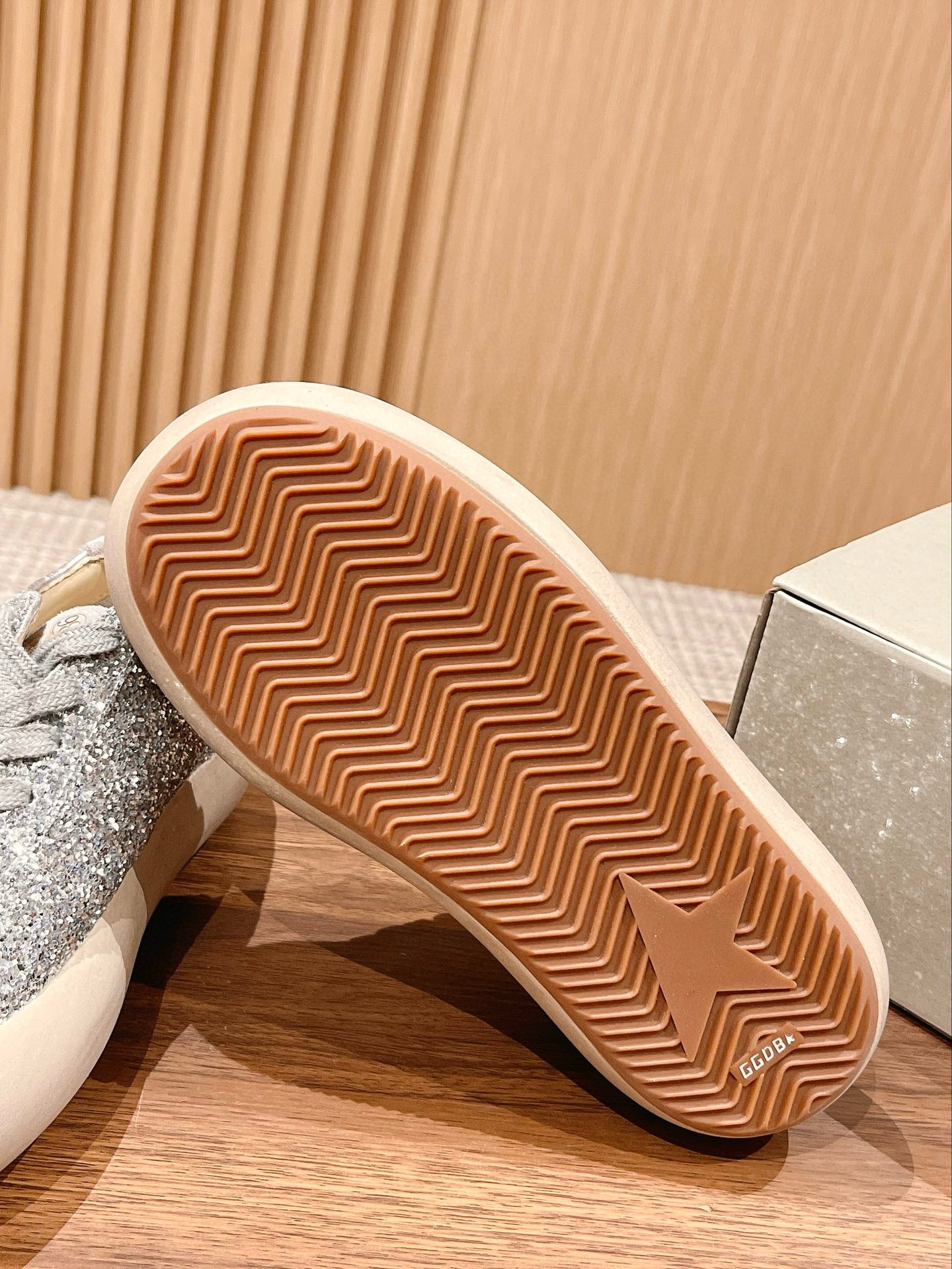 Golden Goose Sneaker