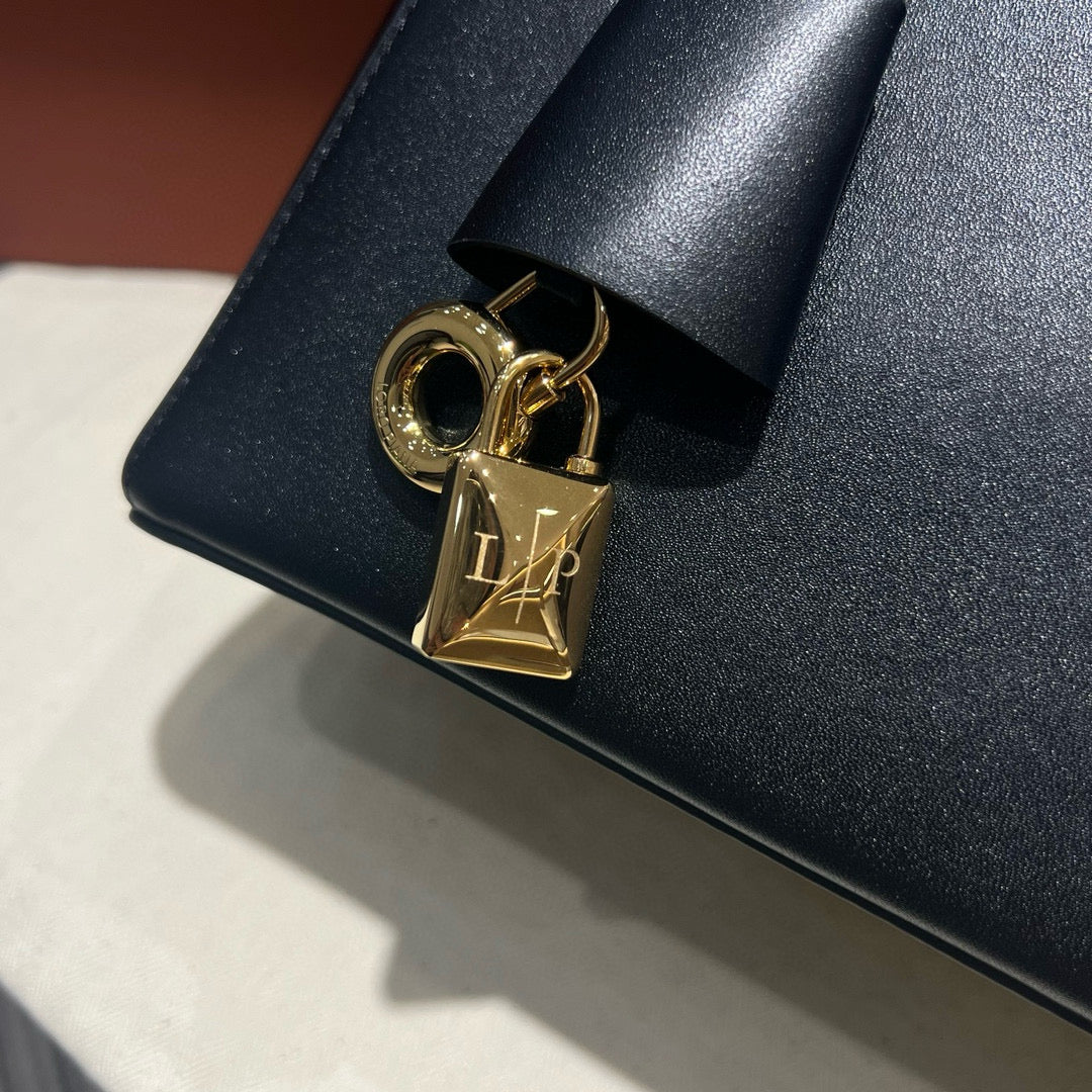 Loro Piana Extra Bag 27