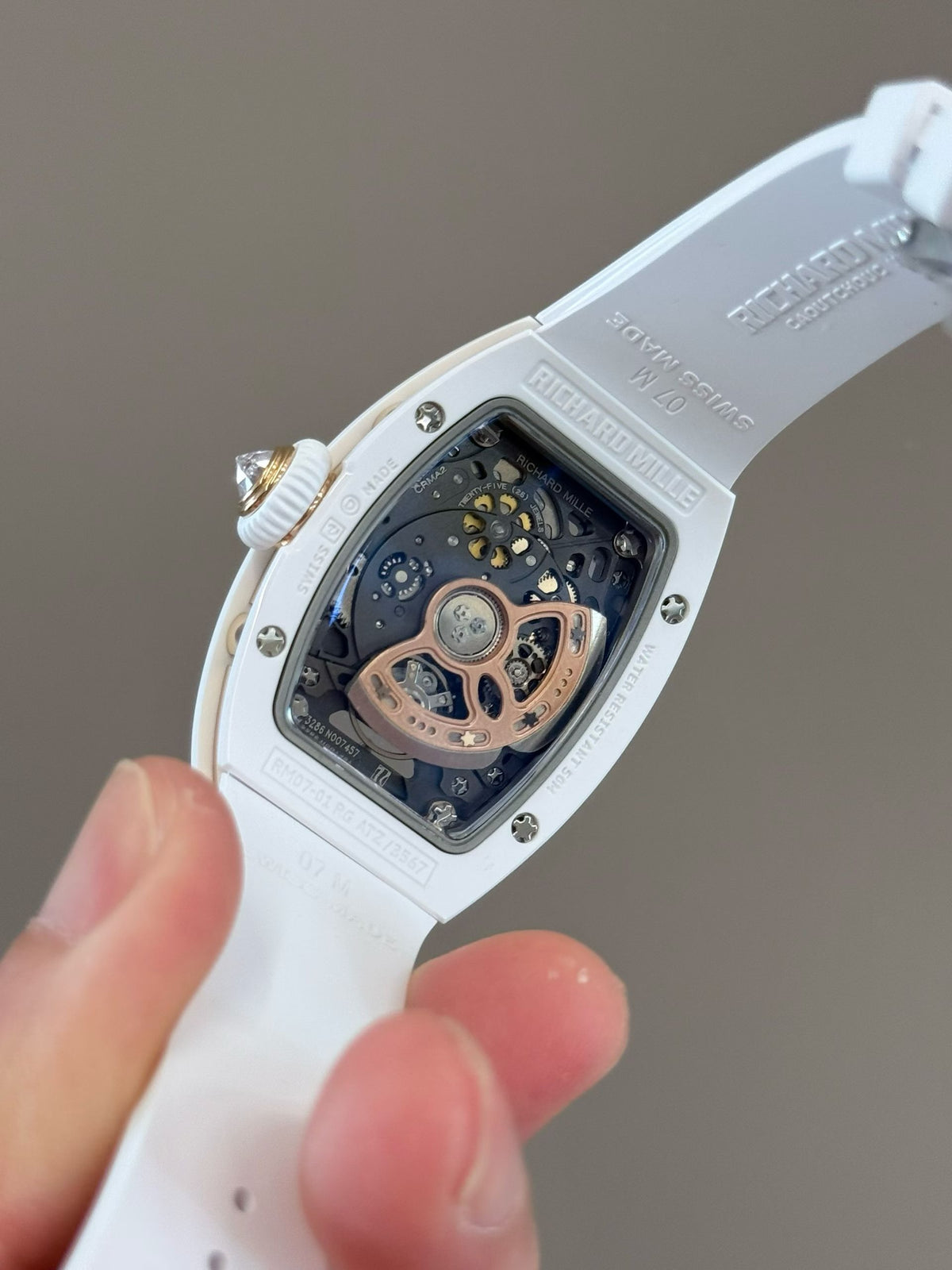 RM07-01 White Ceramic Mop Row Diamonds