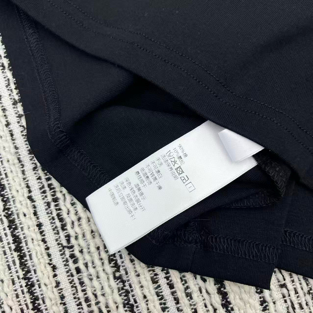 Chanel T-Shirt