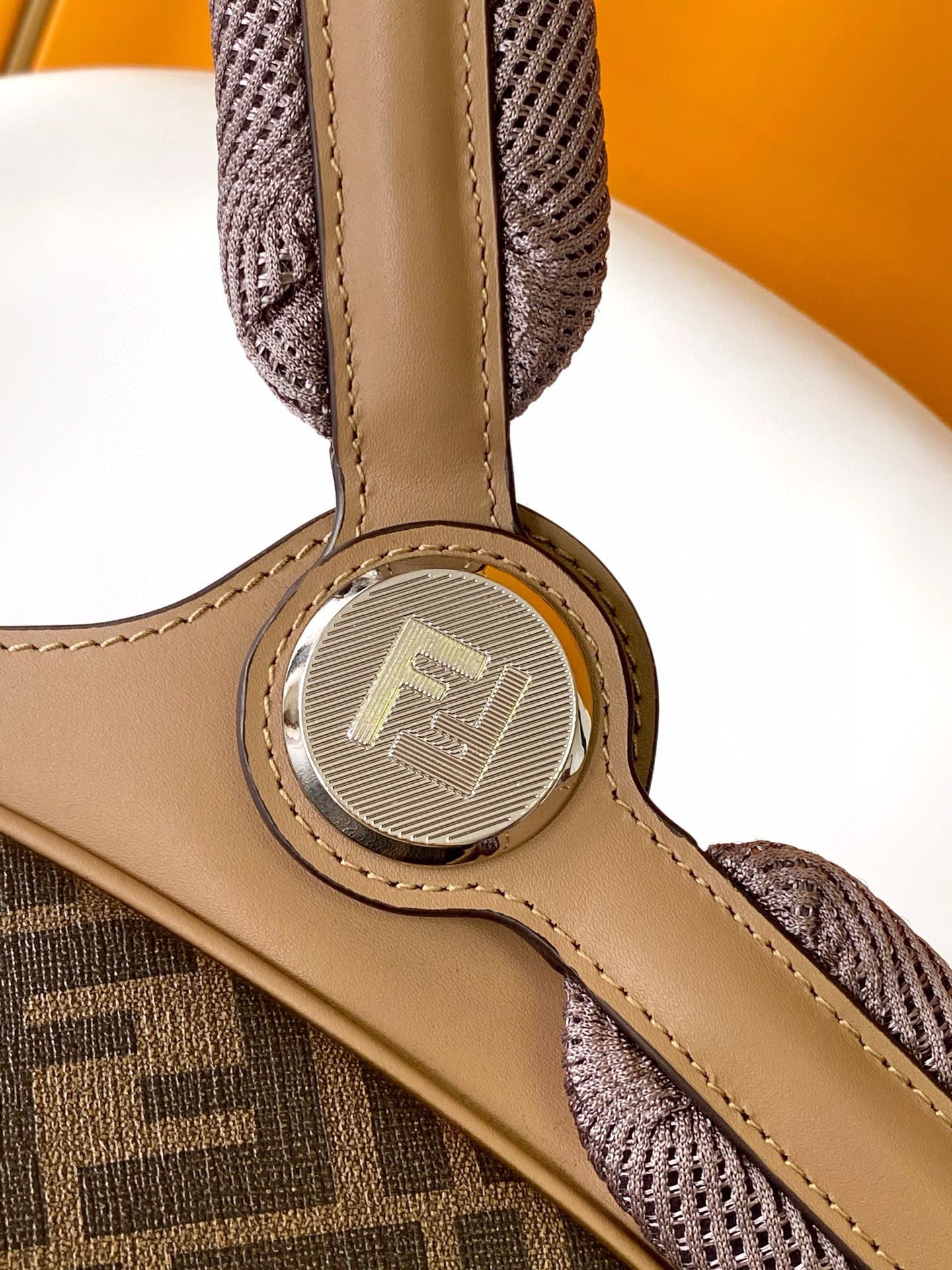 Fendi Backpack 33-14-43CM