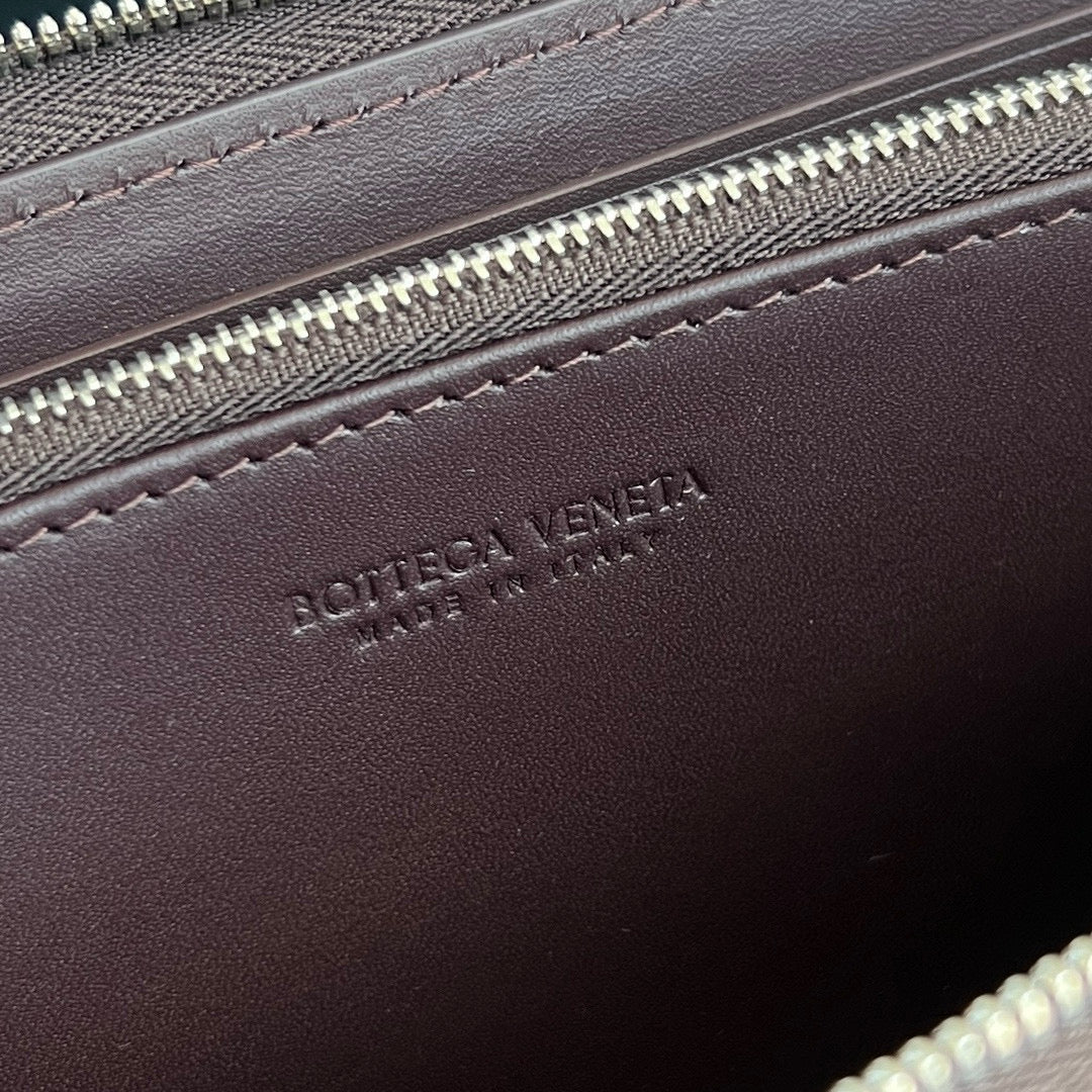 Bottega Veneta Long Zipped Wallet