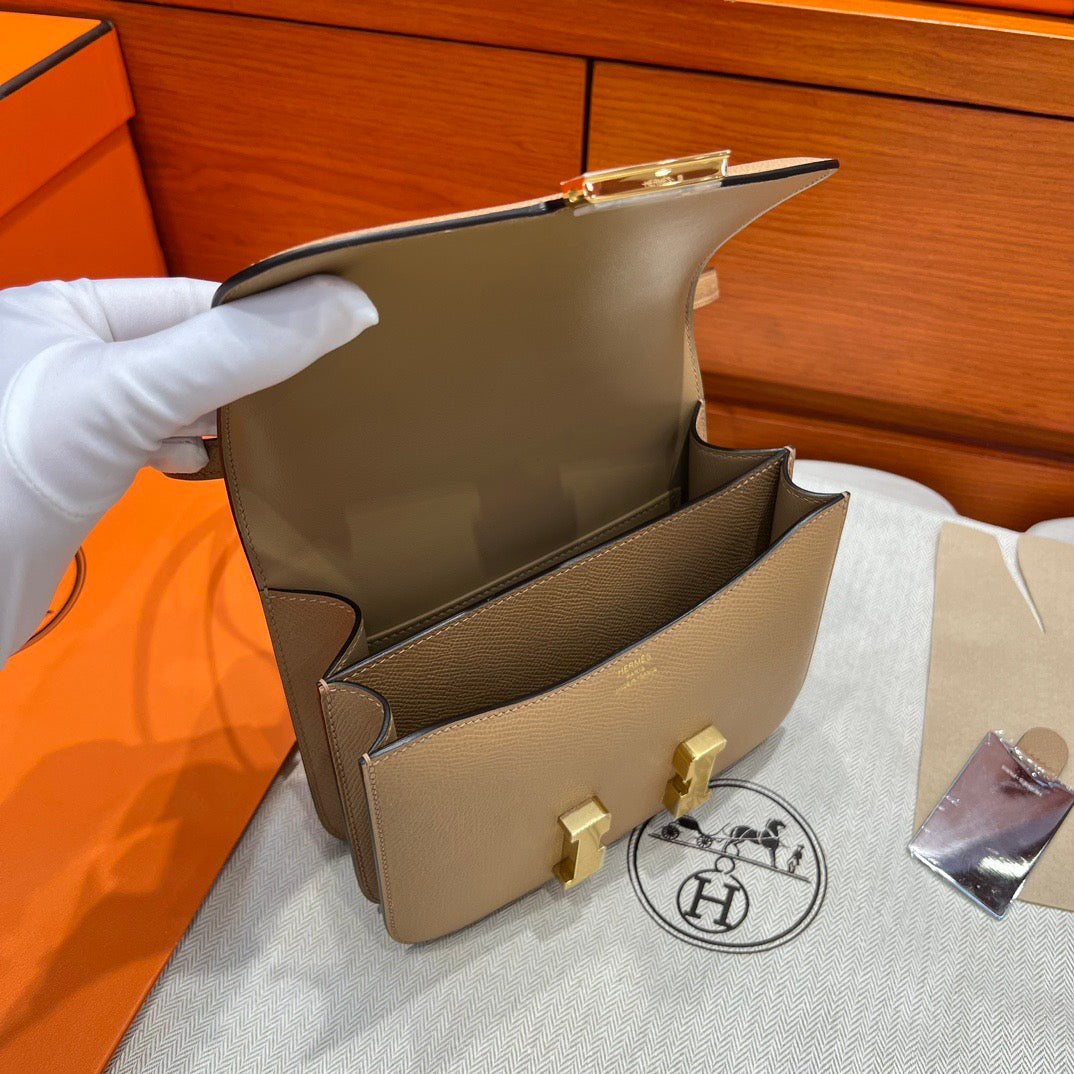 Hermes Constance 19