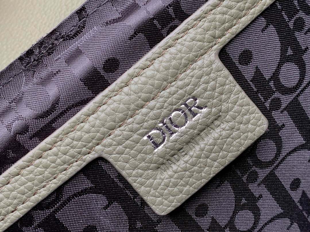 Bolsa tipo mensajero con forma de sillín CD