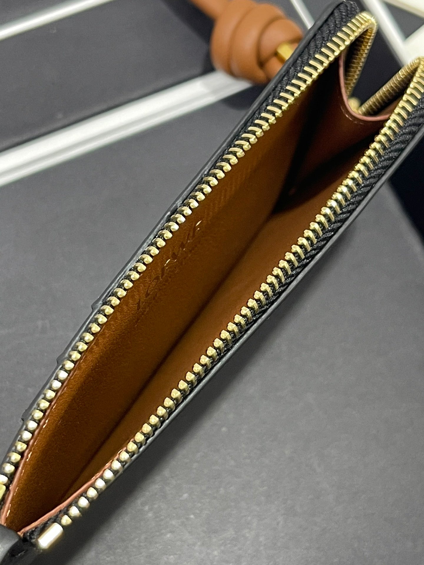 Loewe Wallet