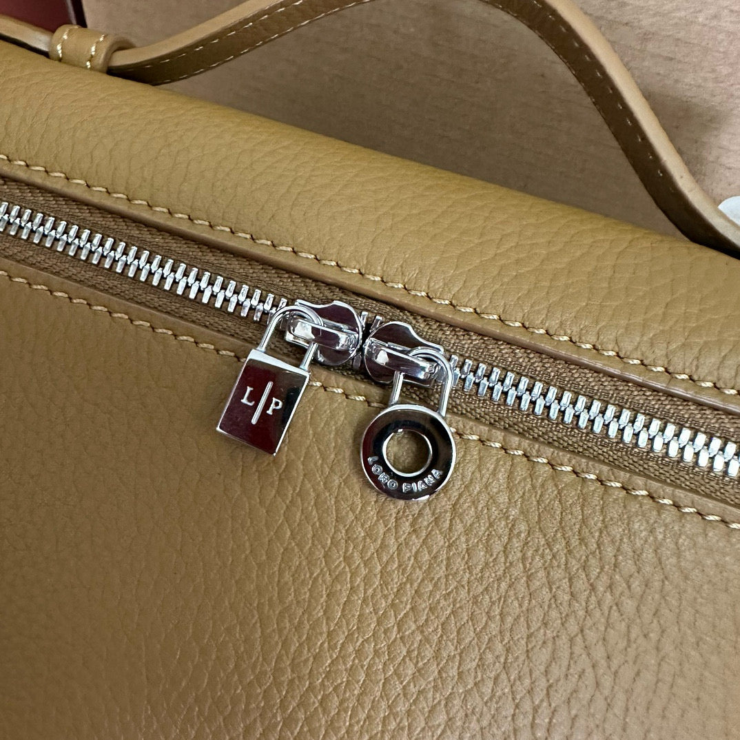 Loro Piana L19(11x19x6.5CM)