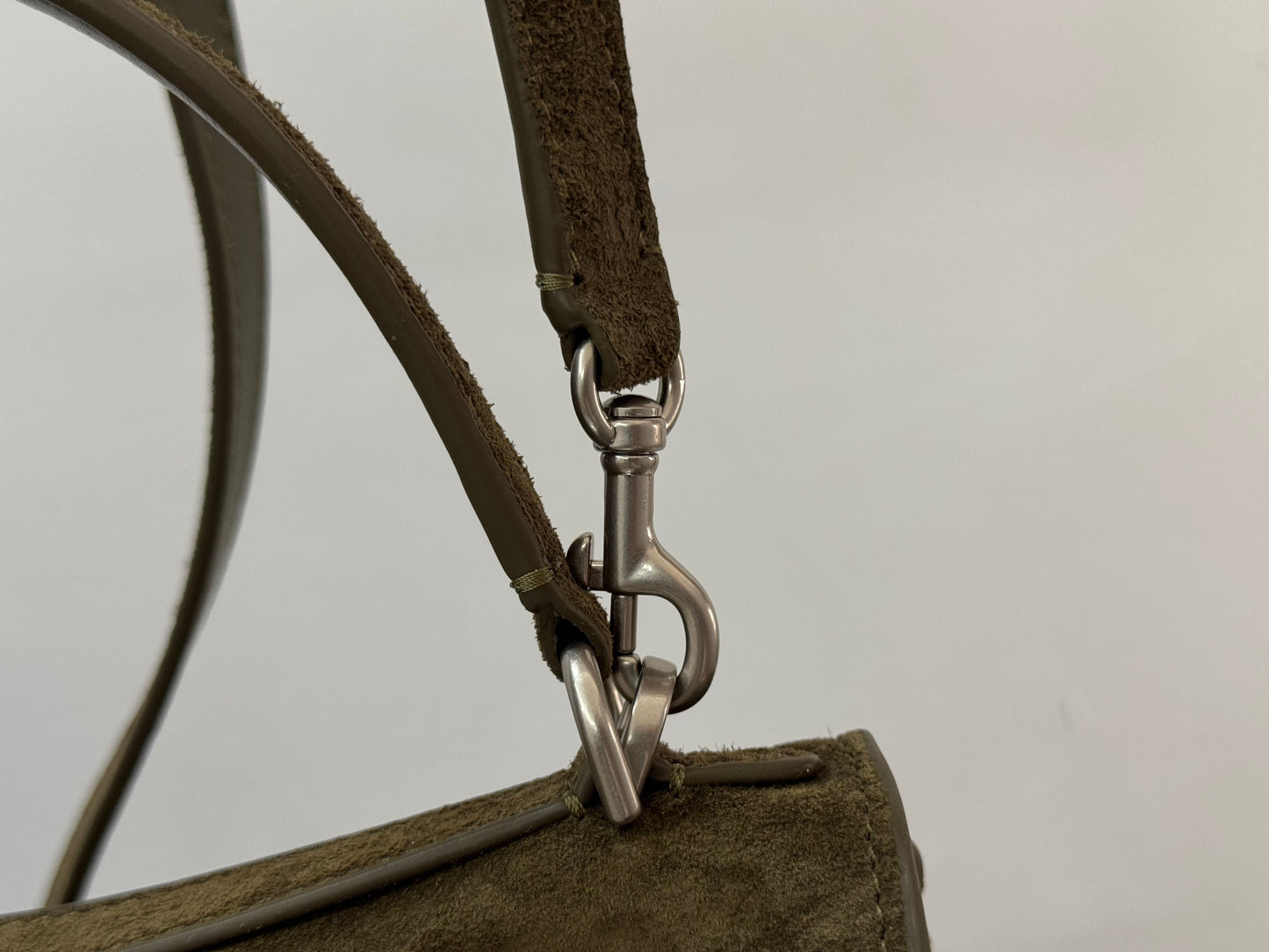 Balenciaga Rodeo Handbag 22x10x8cm