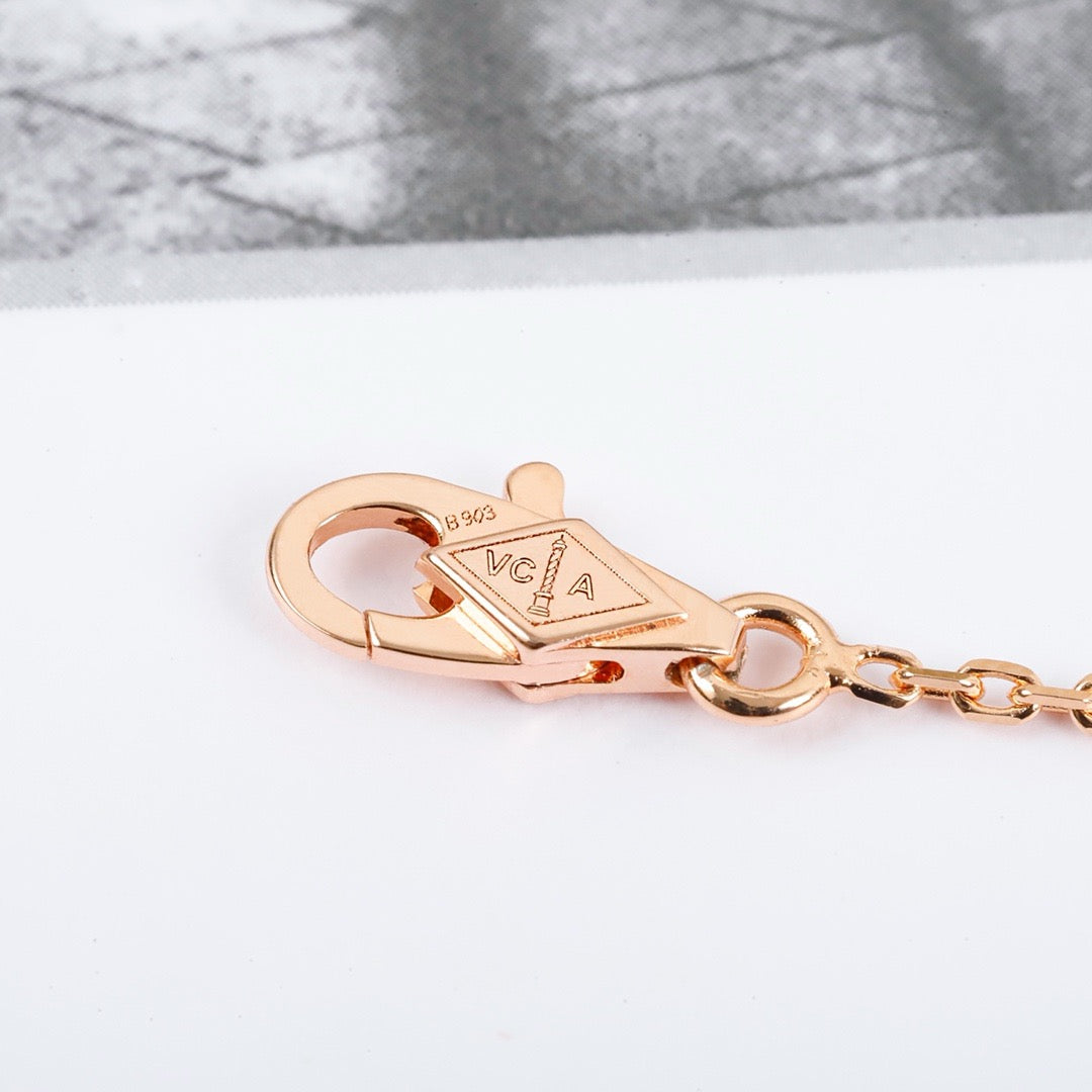 Van Cleef & Arpels Necklace