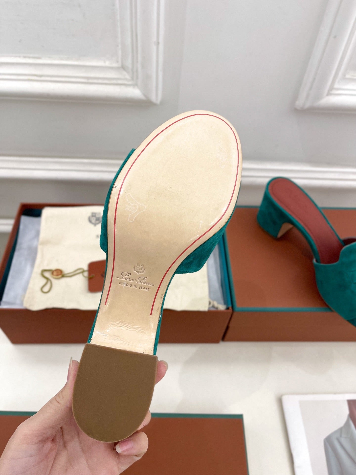 LP Sandals