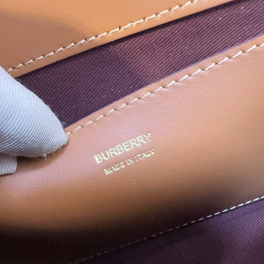 Burberry Hampshire Bag