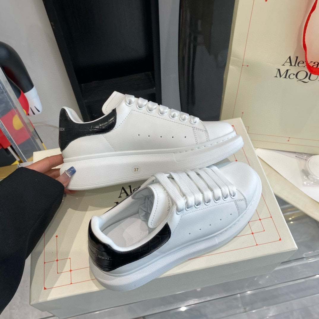 Alexander McQueen Sneakers