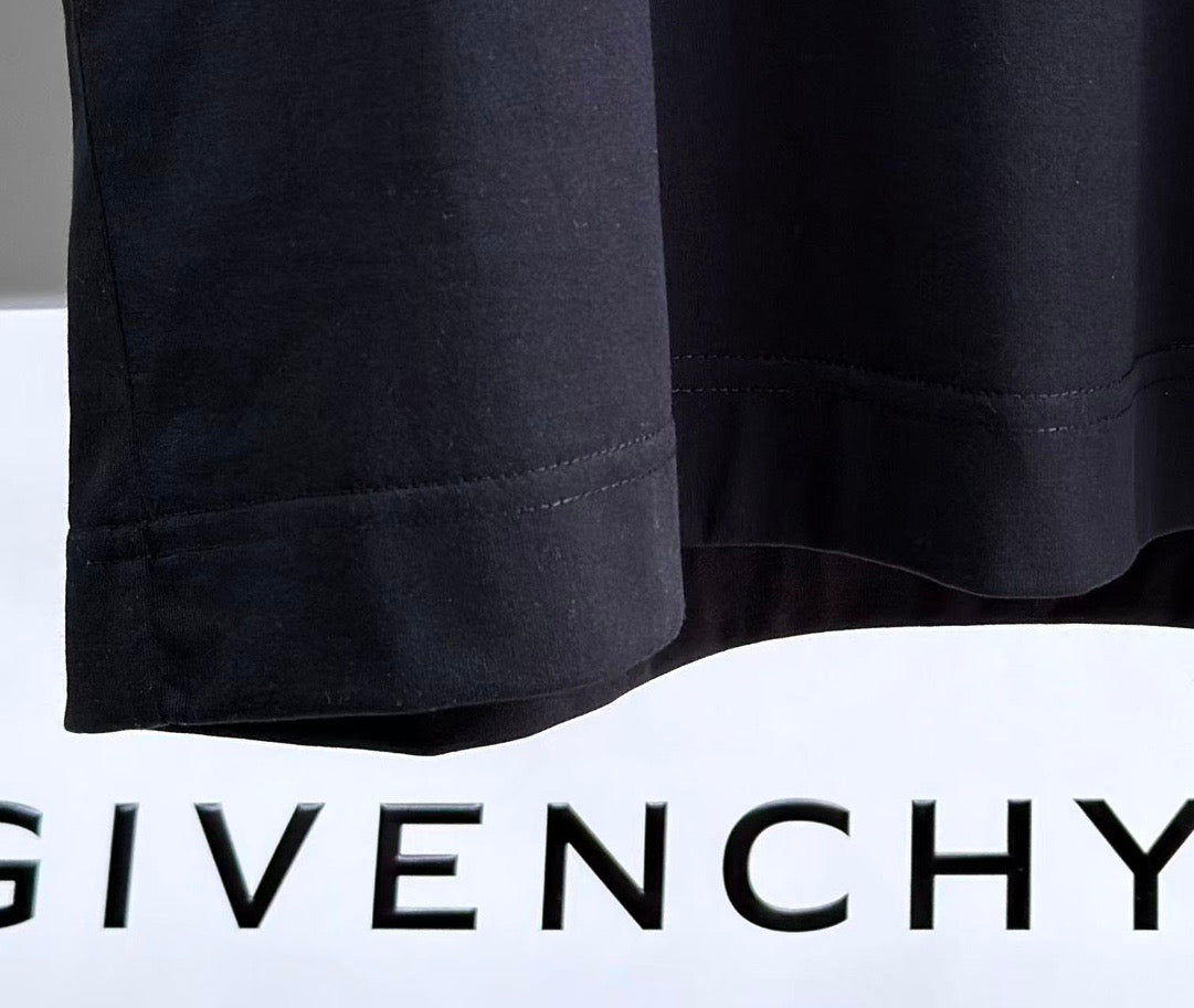 Givenchy T-Shirt