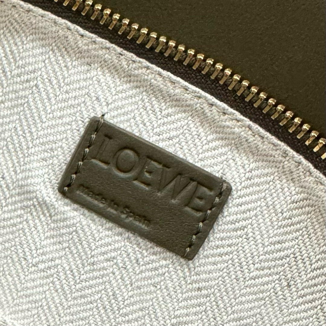 Loewe Puzzle