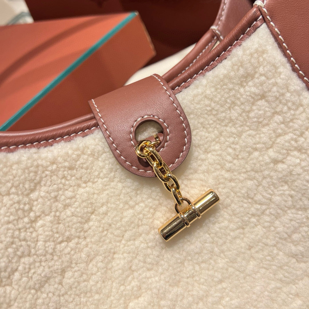 Loro Piana Bobbin Tote Bag