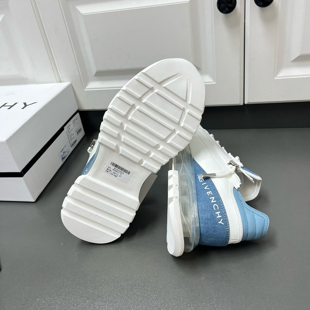 Givenchy Sneakers