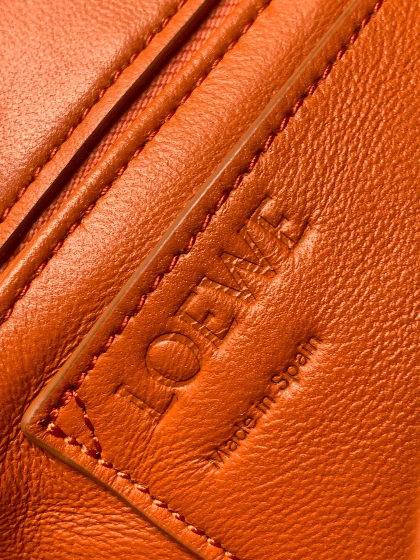 Loewe Messenger Bag 23x17x9CM