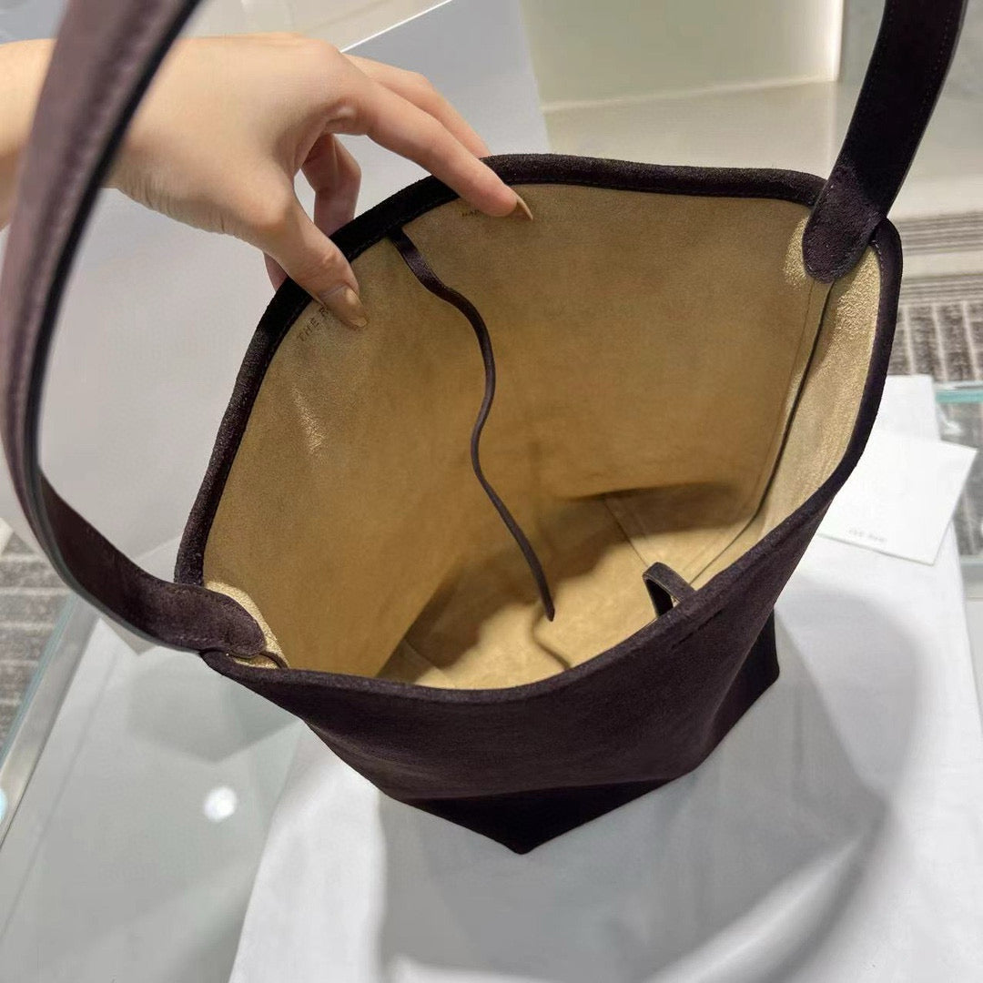 The Row Bucket Bag(30CM*28CM*15.5CM)