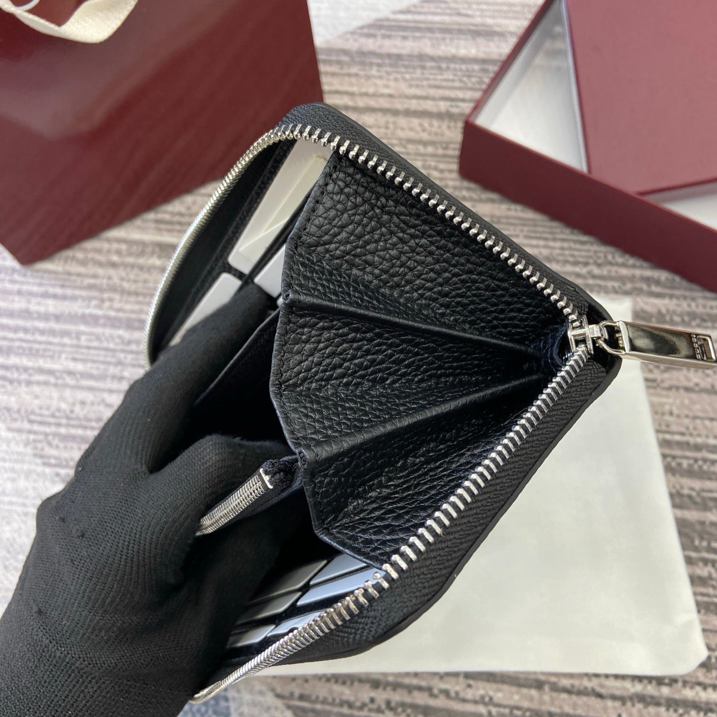 Gucci Long Zipped Wallet